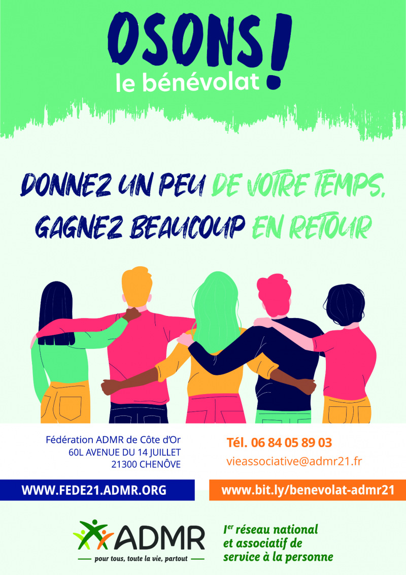personnes qui se tiennent par les bras